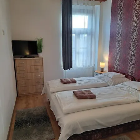 Aranyvar * Eger
