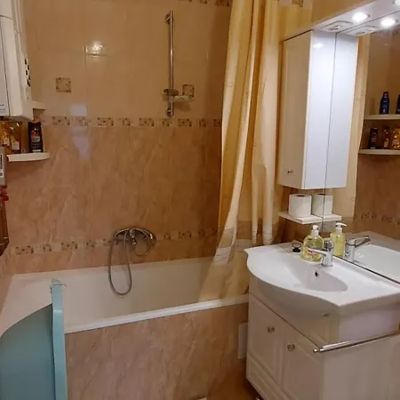 Aranyvár Apartman *