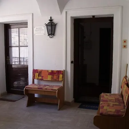 Aranyvar Apartment *