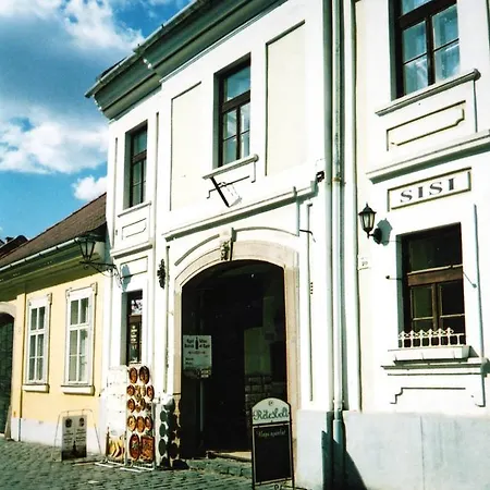 Aranyvar