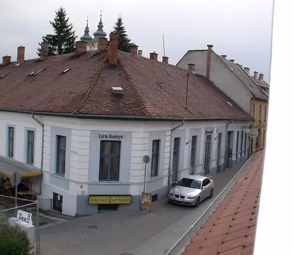 Aranyvar 아파트 에게르